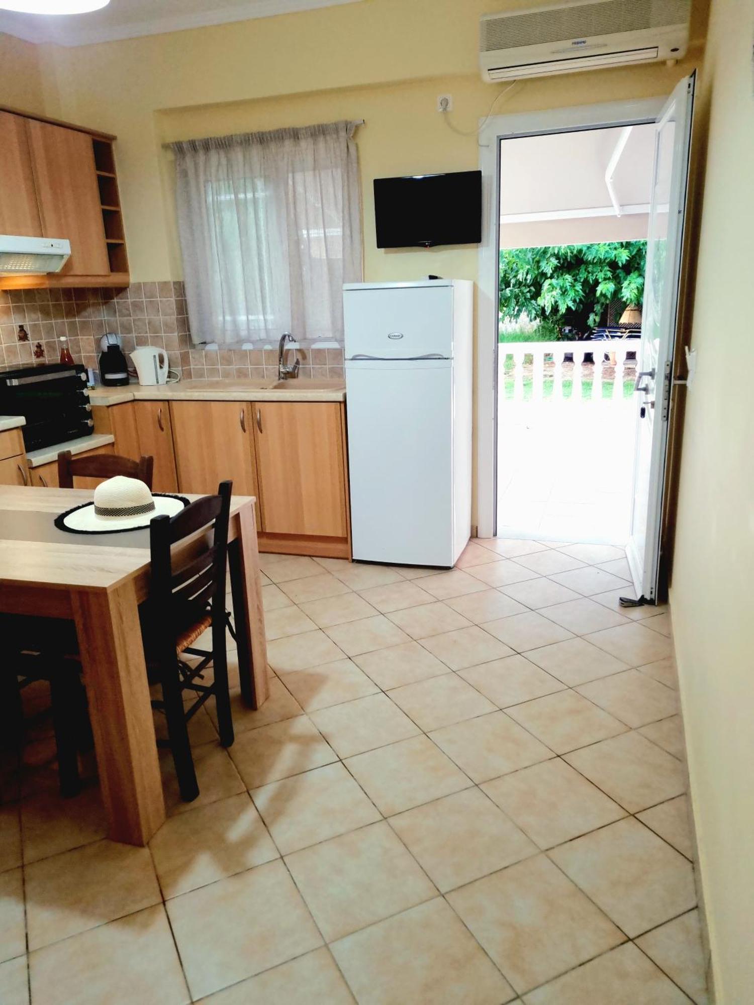 Marathon Studios & Apartments Keri Rom bilde