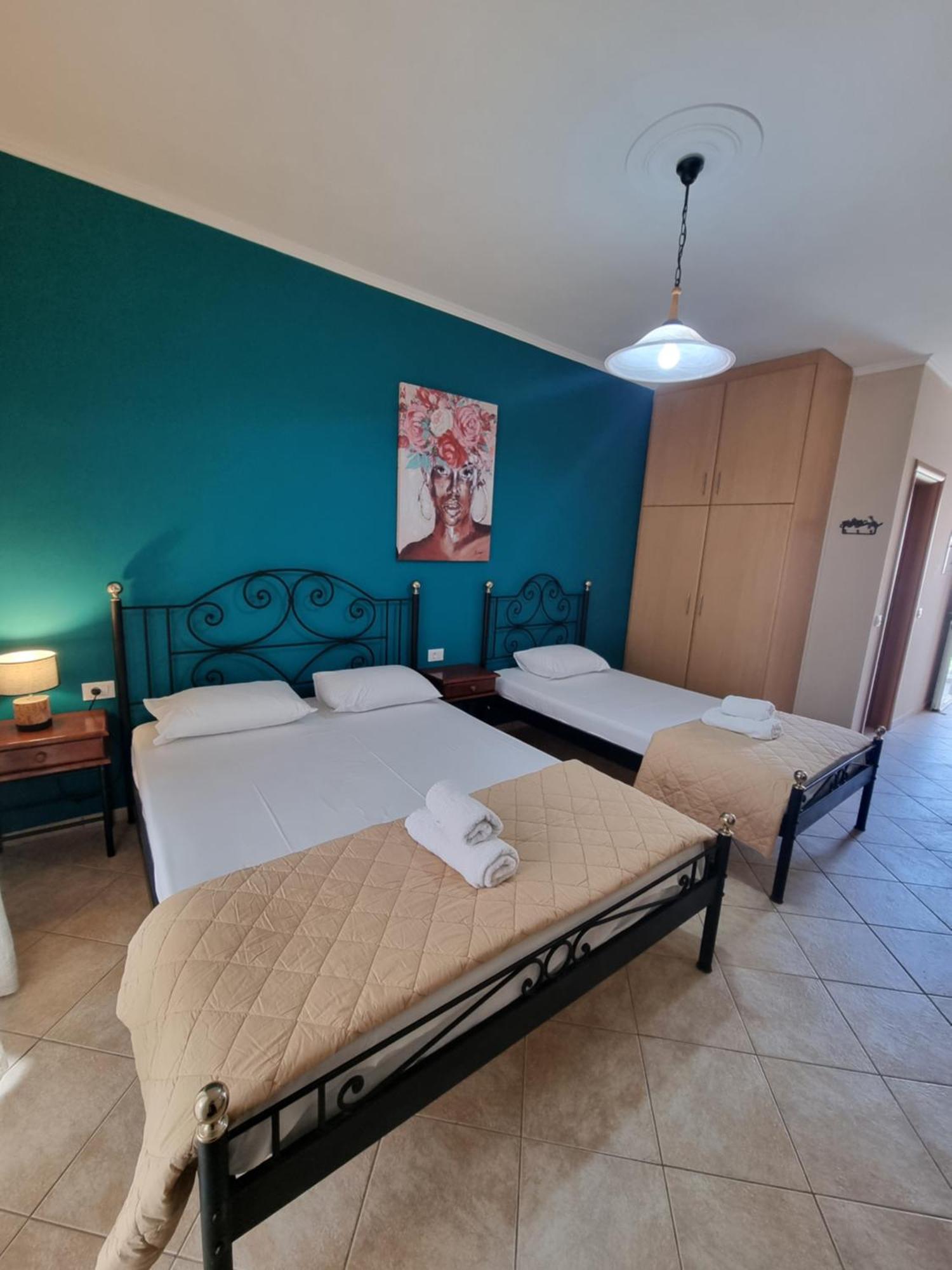 Marathon Studios & Apartments Keri Rom bilde